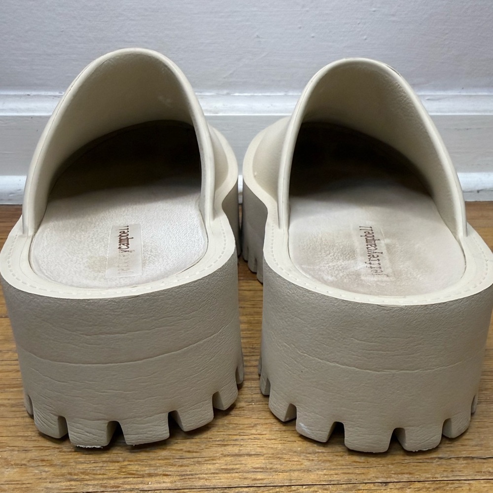 Jeffrey Campbell Cream Lug Sole Platform Mules - Picture 4 of 8